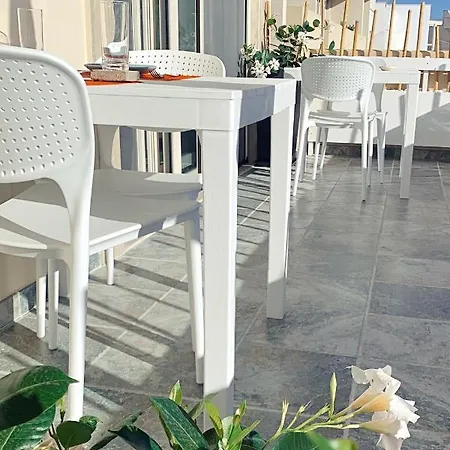 Oda ve Kahvaltı Lulia